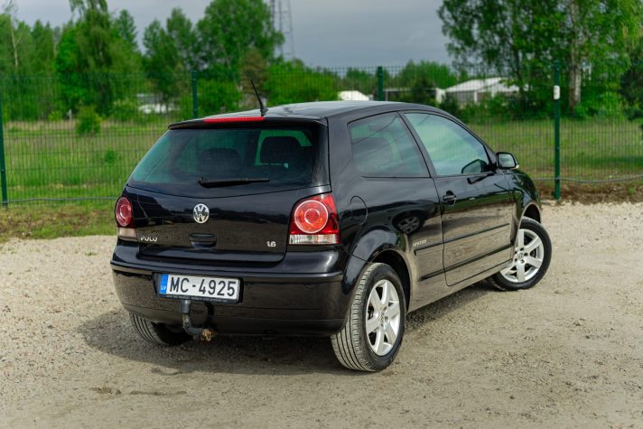 VW POLO