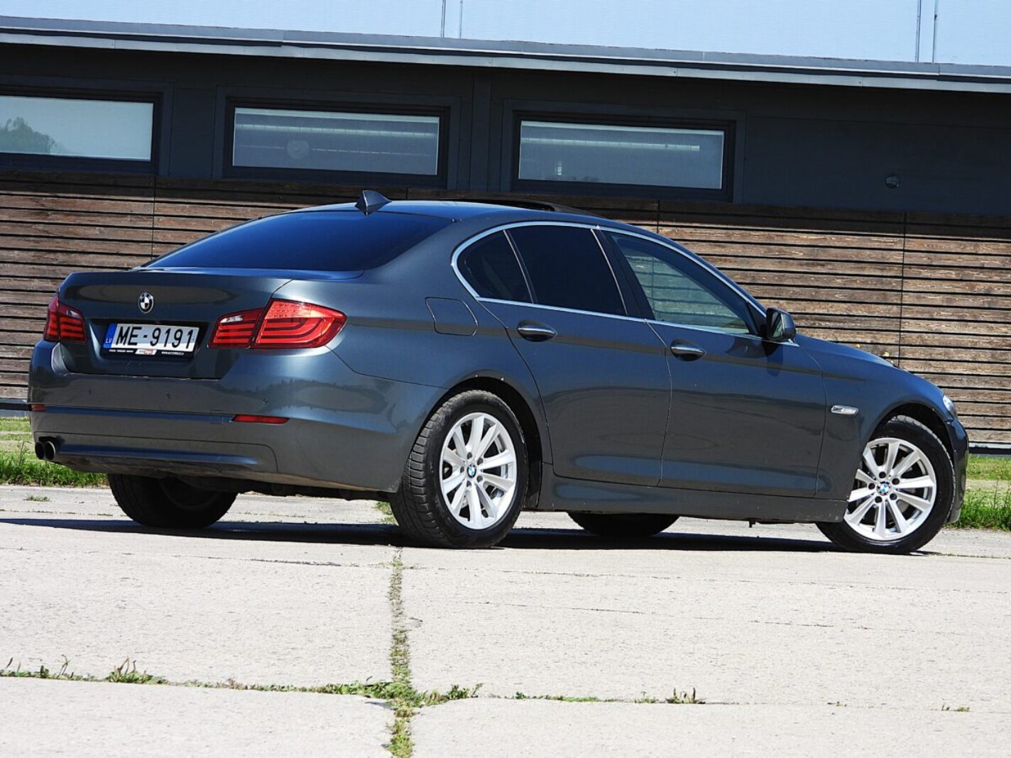 BMW 530