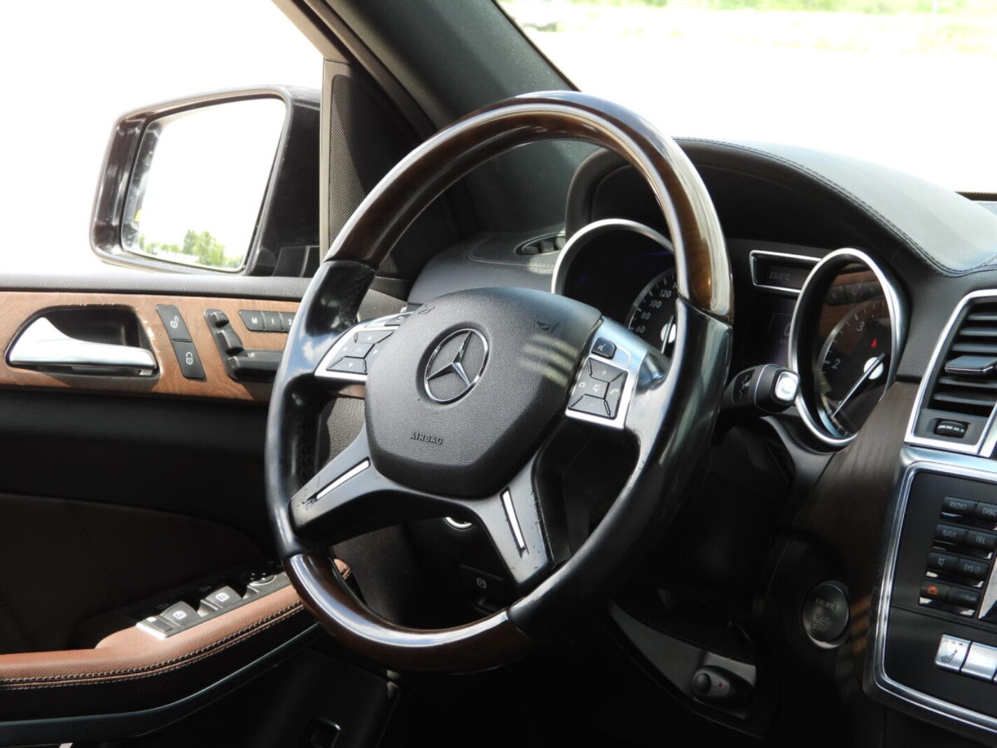 MERCEDES BENZ GL350