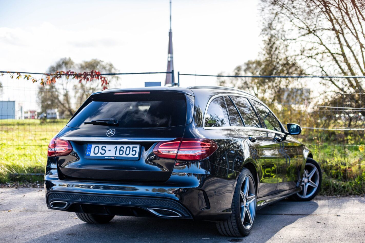 MERCEDES BENZ C200D