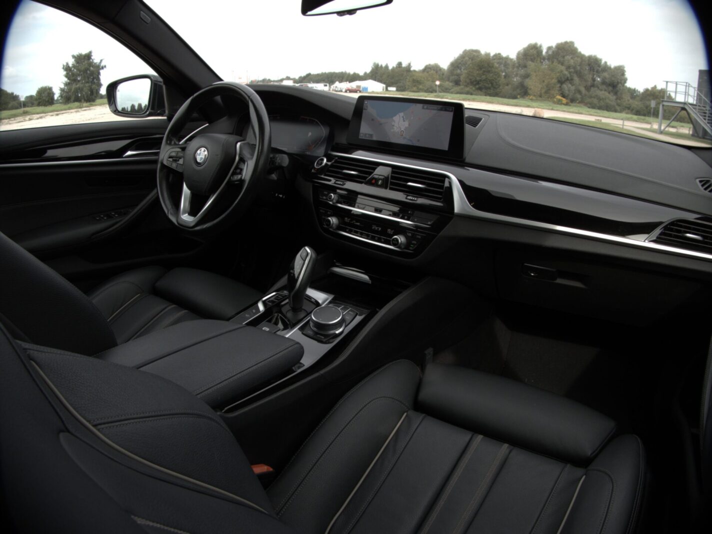 BMW 520I
