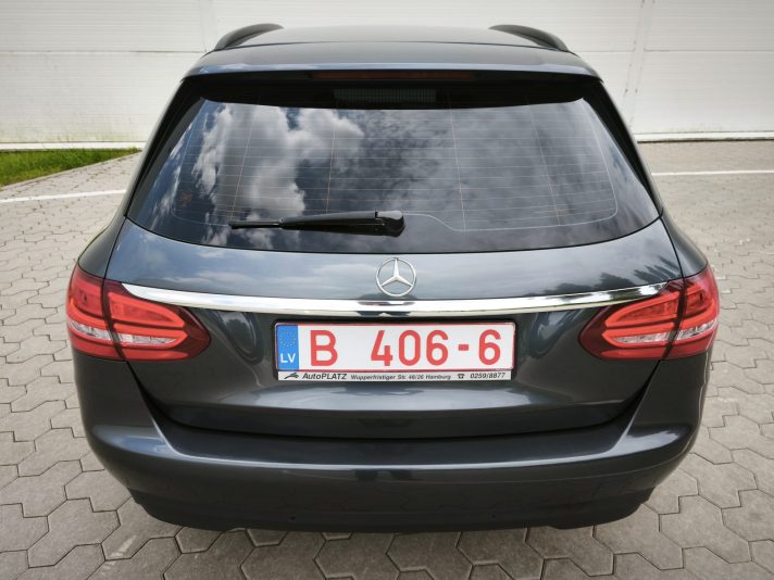 Mercedes-Benz C220 125kwt 7G-Tronic