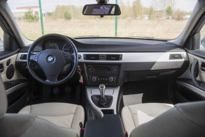 BMW 320