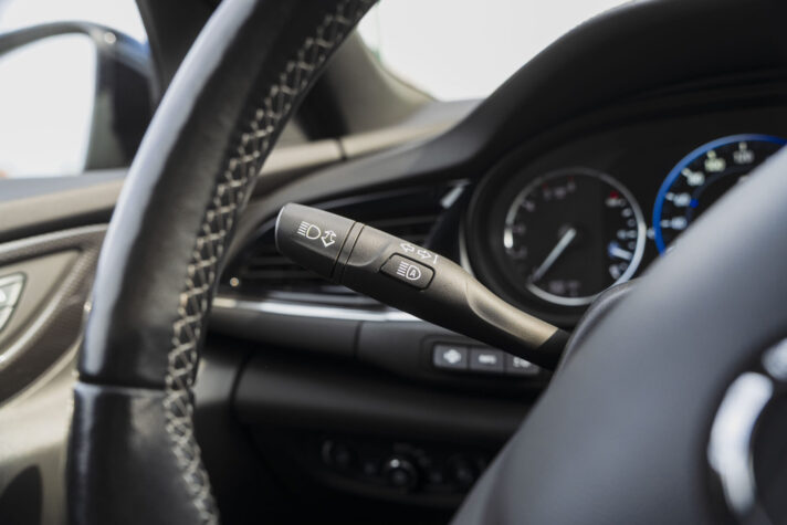 OPEL INSIGNIA SPORTS TOURER 4X4