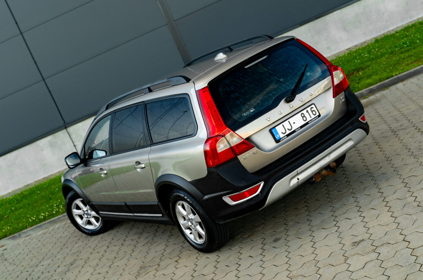 VOLVO XC70