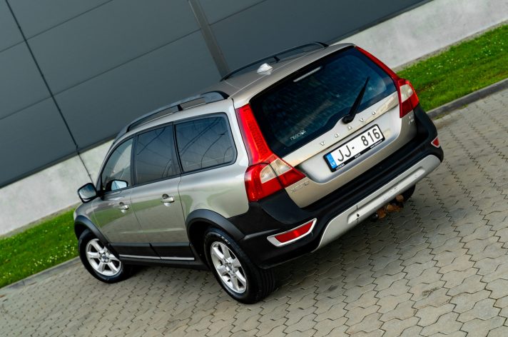 VOLVO XC70
