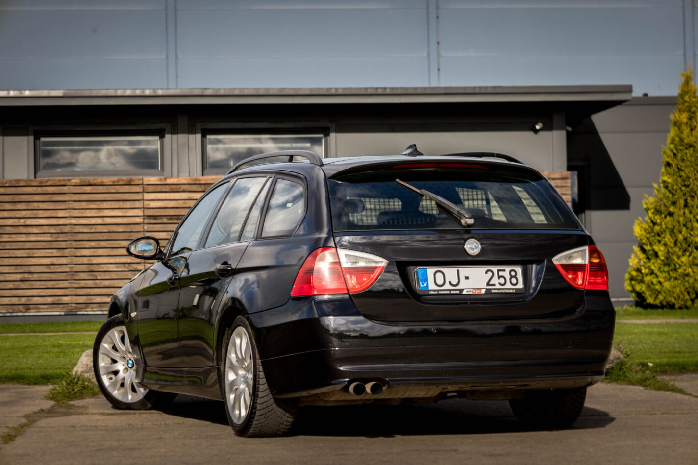 BMW 325