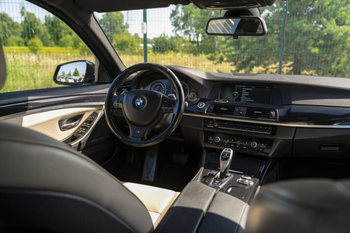 BMW 525