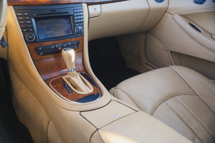 MERCEDES BENZ CLS320