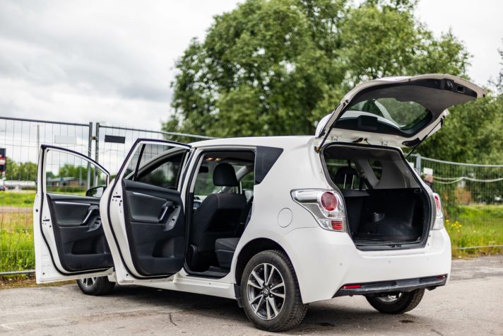 TOYOTA VERSO