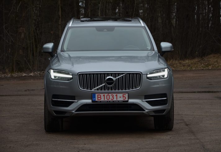 Tikko ievests. 2016. gada modelis. Volvo Xc90 Inscription T8 Twin Engine Awd Plug-In Hybrid.