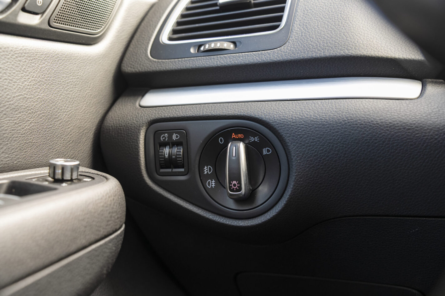 VW SHARAN
