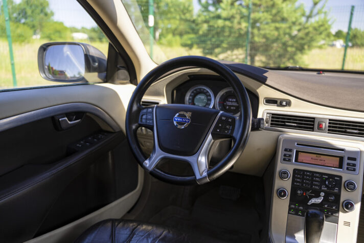 VOLVO XC 70