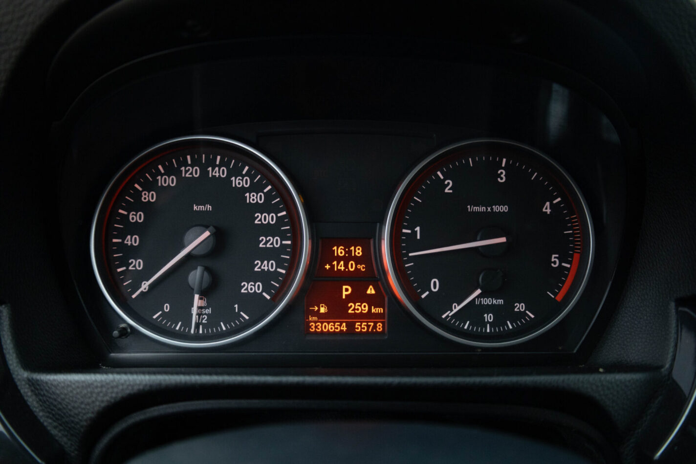 BMW 330