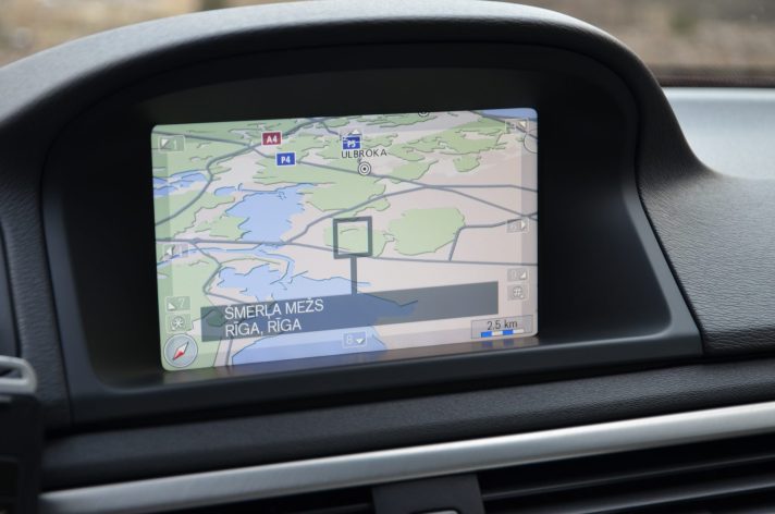Tikko ievests. Volvo XC 70 Summum 2.4 D5 (158kw-215z/s) Dīzelis 4×4 Awd . Ar automātisko ātrumkārbu.
