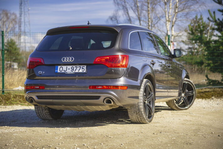 AUDI Q7 S-LINE FACE-LIFT