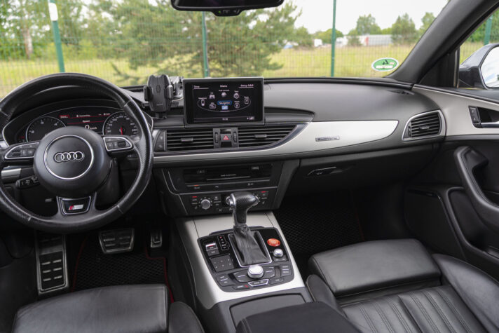 AUDI A6 LIMOUSINE QUATTRO