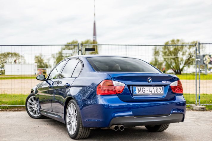 BMW 325