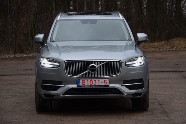 Tikko ievests. 2016. gada modelis. Volvo Xc90 Inscription T8 Twin Engine Awd Plug-In Hybrid.