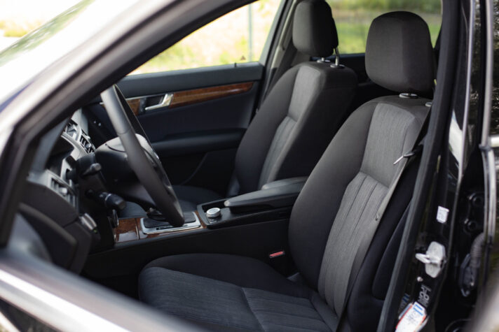MERCEDES BENZ C220