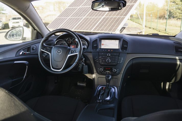 OPEL INSIGNIA