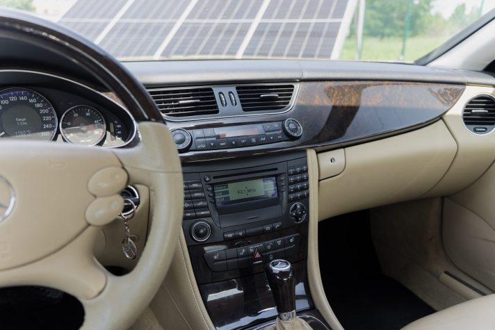 MERCEDES BENZ CLS 320