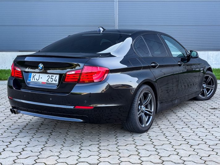 BMW 525