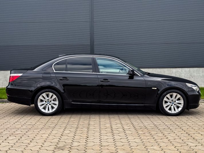 BMW 525