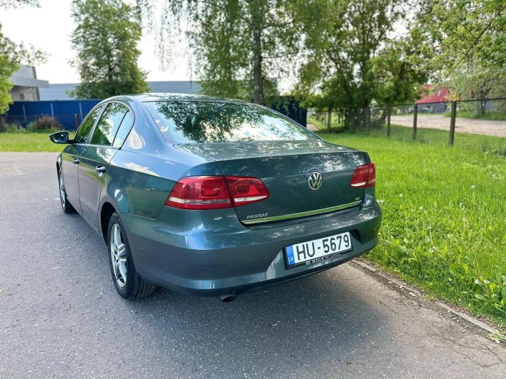VW PASSAT