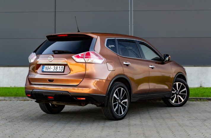 NISSAN X TRAIL