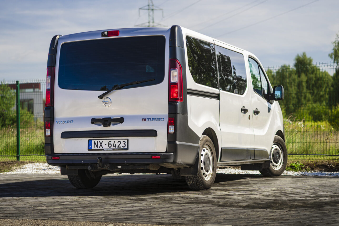 OPEL VIVARO-B