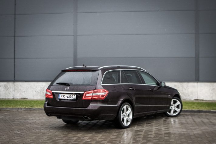 Mercedes Benz E350