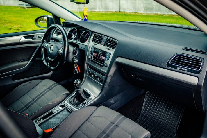 VW GOLF